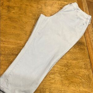 Style & Co. Light Blue Curvy Capri Pants